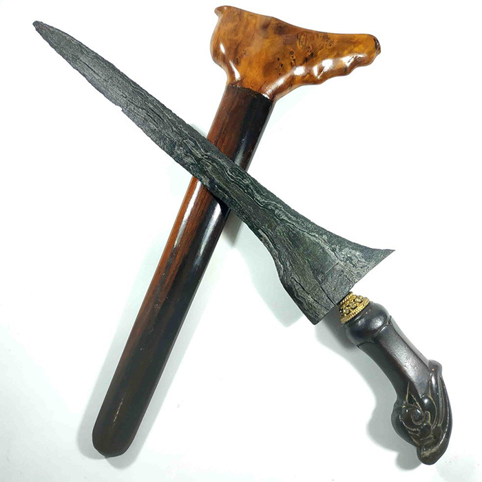 Dimaharkan Keris Pusaka Tindih Betok Kuno Gonjo Iras Tangguh Jenggala