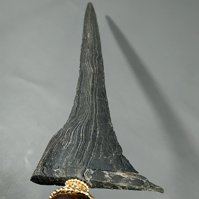 Pusaka Keris Bethok Brojol Pamor Adeg Mrambur Sepuh Kuno - Gambar 3