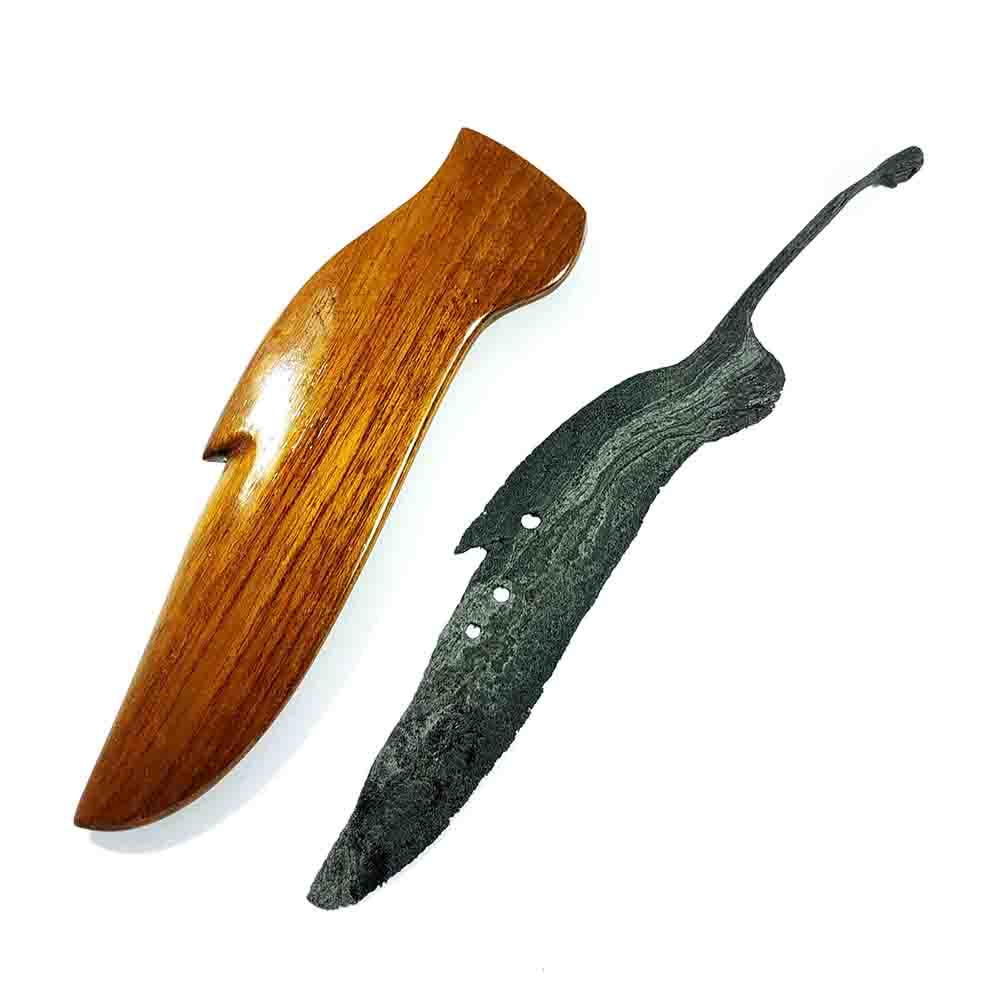 Kujang Sajen Kuno Pamor Banyu Mili Tangguh Pajajaran