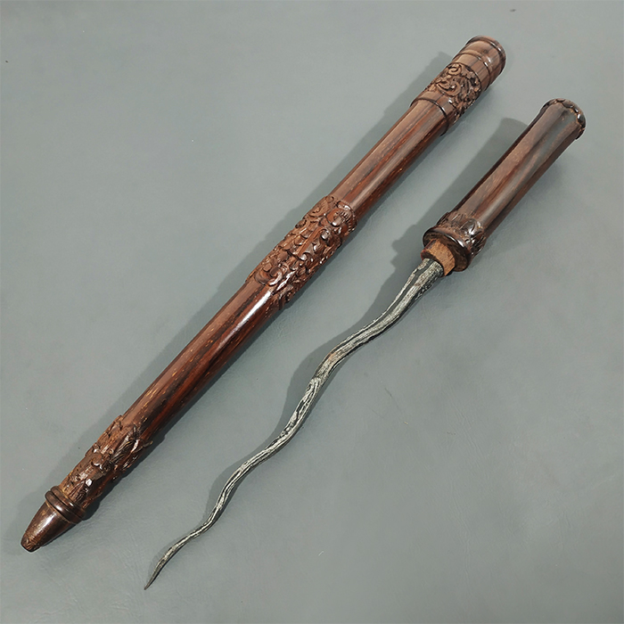 Tongkat Komando Isi Tombak Pusaka Cacing Kanil Sepuh Kuno